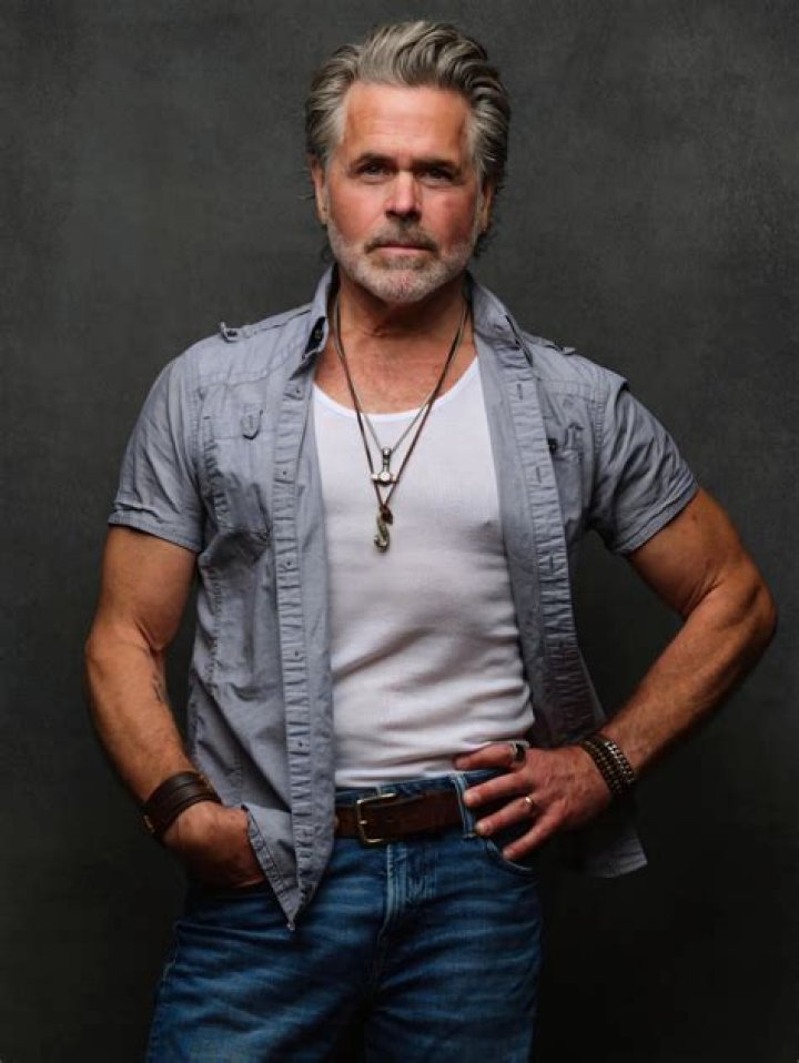 
Michael Dickson Height, Weight, Net Worth, Age, Birthday, Wikipedia, Who, Nationality, Biography 