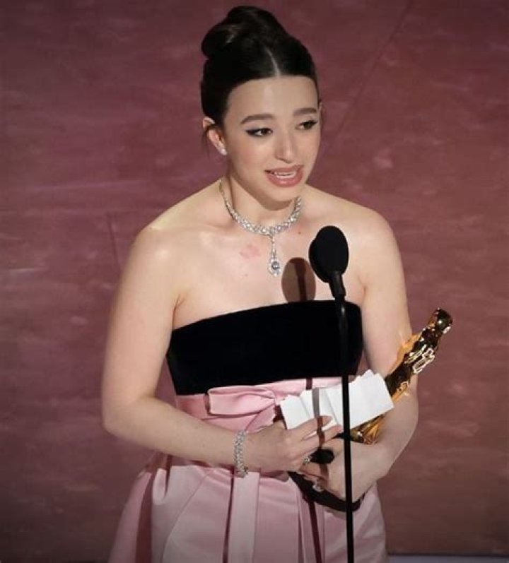 Mikey Madison Height, Weight, Net Worth, Age, Birthday, Wikipedia, Who, Nationality, Biography