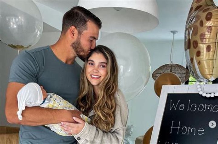 
Mitch Trubisky Wife Hillary Gallagher Have Gave Birth To His First Baby Son Hudson 