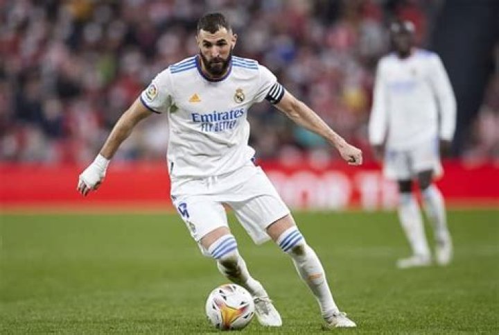 Nafissa Benzema Height, Weight, Net Worth, Age, Birthday, Wikipedia, Who, Nationality, Biography