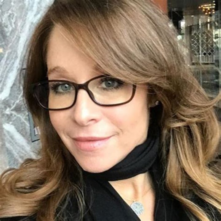 Naked Truth Of Jamie Luner – Net Worth, Measurements, Bio
