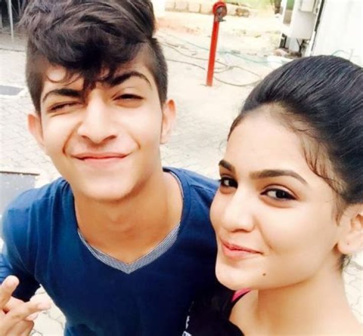 
Nakul Thampi Height, Weight, Net Worth, Age, Birthday, Wikipedia, Who, Nationality, Biography 