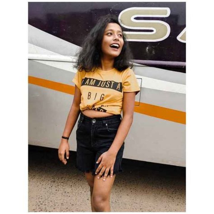 
Nandinee Sarkar (Singer) Height, Weight, Age, Affairs, Biography & More 