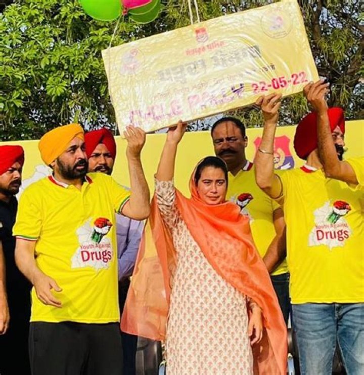 Narinder Kaur Bharaj Height, Weight, Net Worth, Age, Birthday, Wikipedia, Who, Nationality, Biography