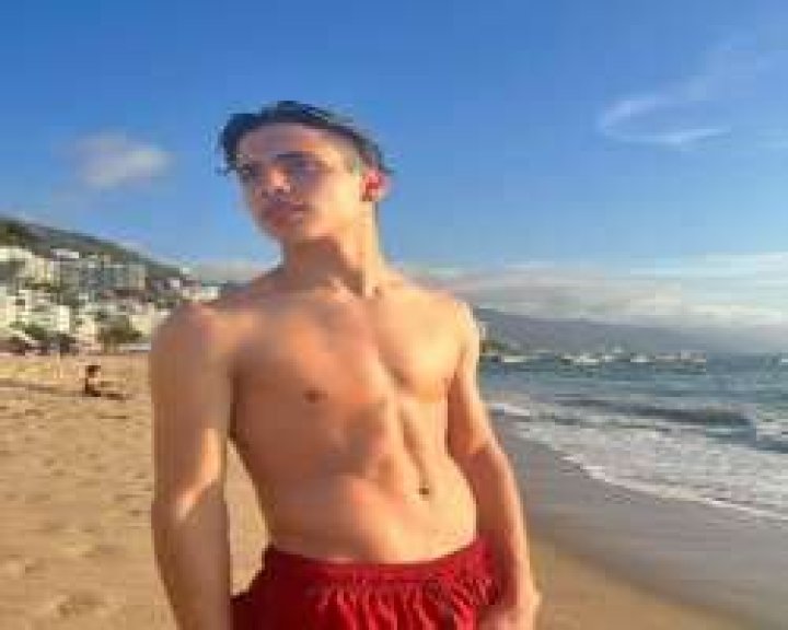 
Nasir Milian Height, Weight, Net Worth, Age, Birthday, Wikipedia, Who, Nationality, Biography 