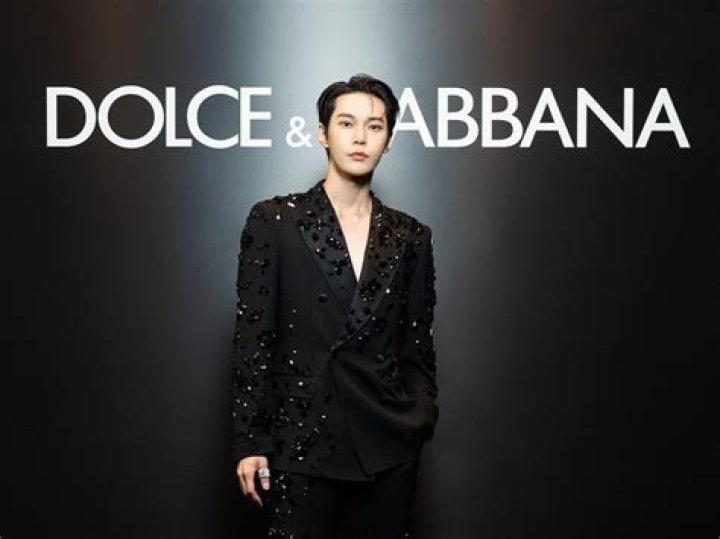 
NCT’s Doyoung Became The First Korean & Japanese Brand Ambassador For ‘Dolce & Gabbana’ 