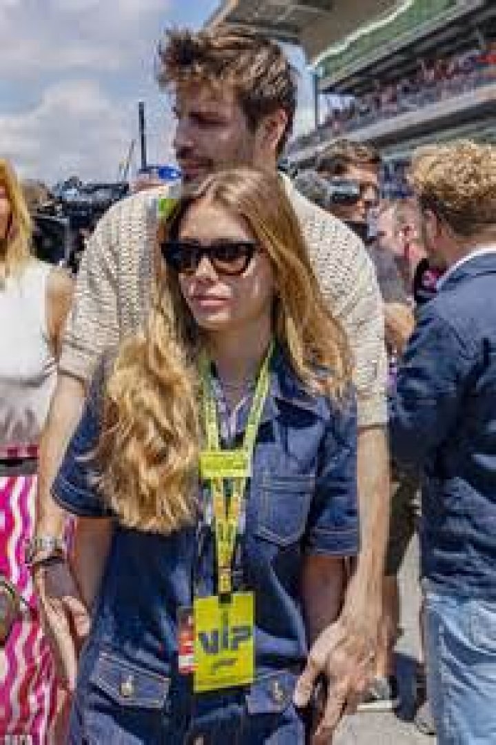 
New Girlfriend Clara Chia Marti And Gerard Pique Seen Together, 23-year-old Stunning Model 