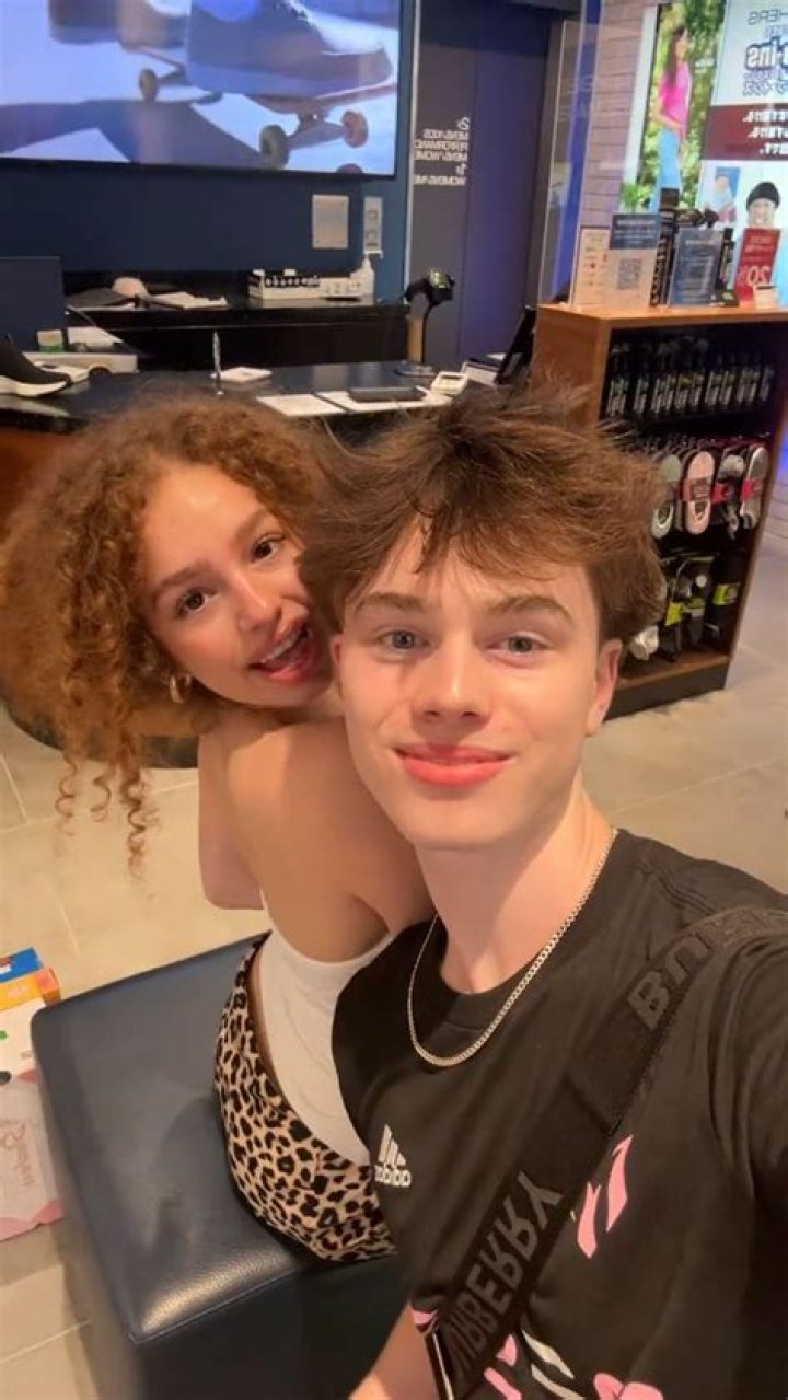 Noah Eli Gordon: Death Of American Poet Shocks Fans And Family