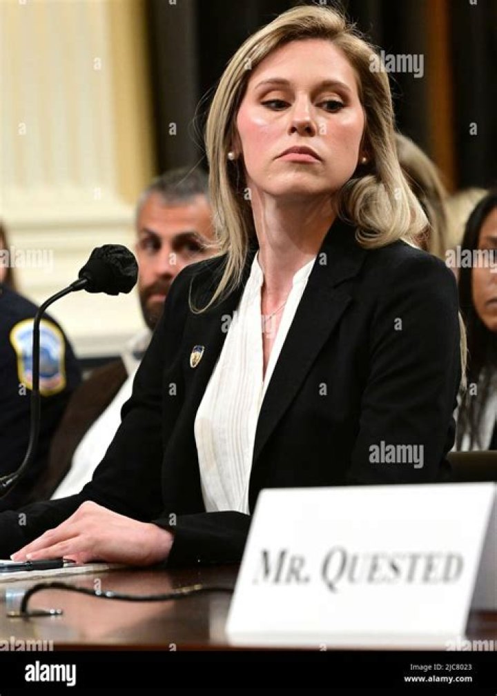
Officer Carolyn Edwards Testifies On Capitol Attack, Here Is What She Had To Say 