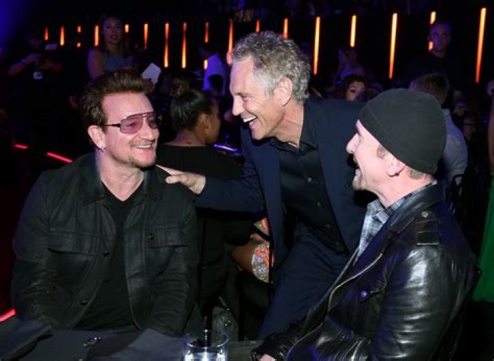 Oli Sykes Height, Weight, Net Worth, Age, Birthday, Wikipedia, Who, Nationality, Biography