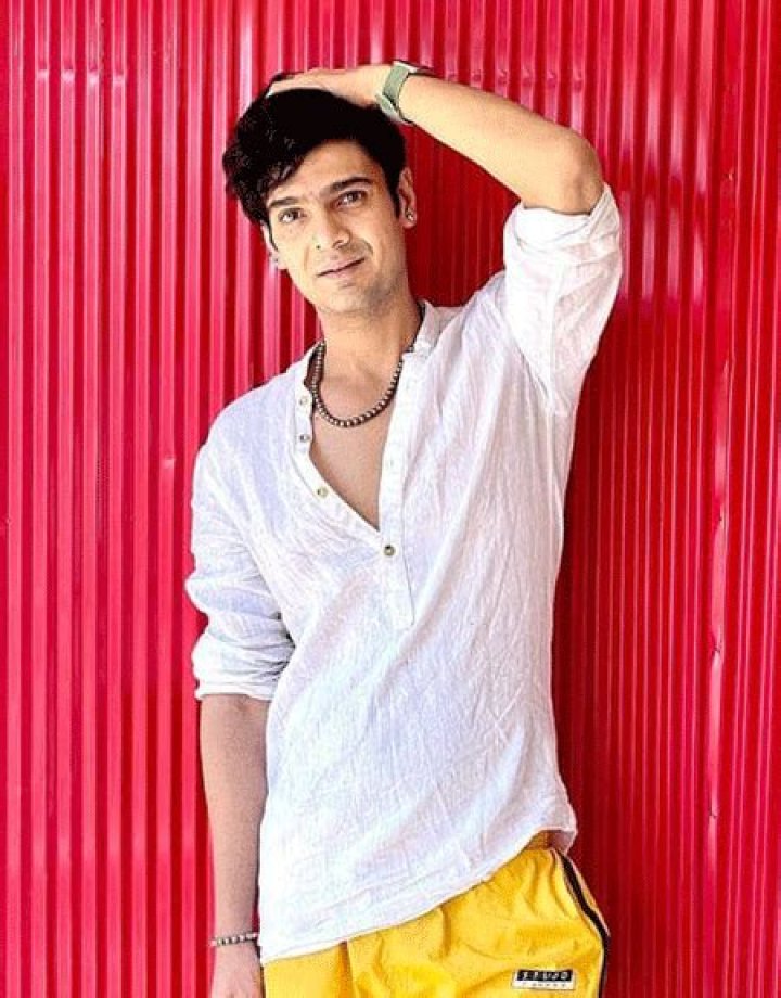 
Paras Tomar Height, Weight, Net Worth, Age, Birthday, Wikipedia, Who, Nationality, Biography 