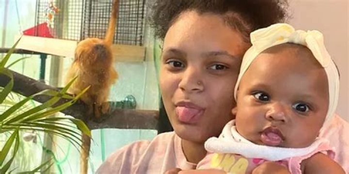 
Philadelphia Mom, 17, Killed at School in Front of Her Mother Leaves behind a 7-Month-Old Daughter 