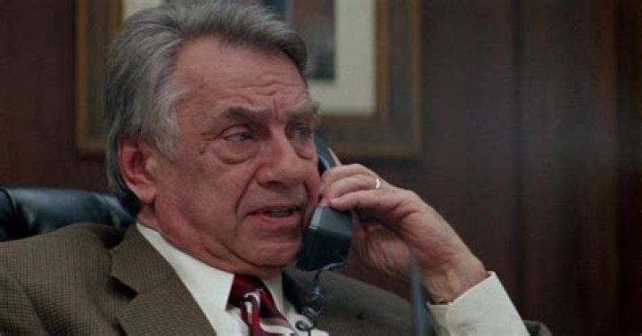 Philip Baker Hall Height, Weight, Net Worth, Age, Birthday, Wikipedia, Who, Nationality, Biography