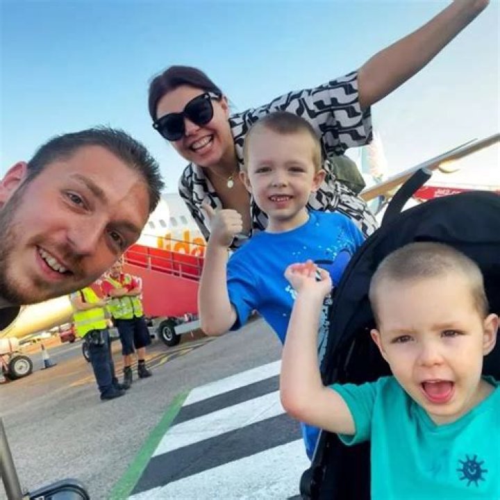 
Phoenix Forest Hoyle, And Kobe Notts Hoyle – LadBaby’s Kids 