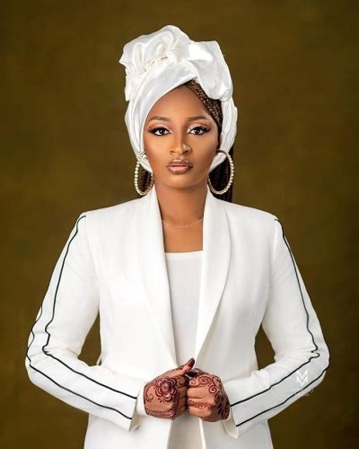 
Rahama Ibrahim Sadau Height, Weight, Net Worth, Age, Birthday, Wikipedia, Who, Nationality, Biography 