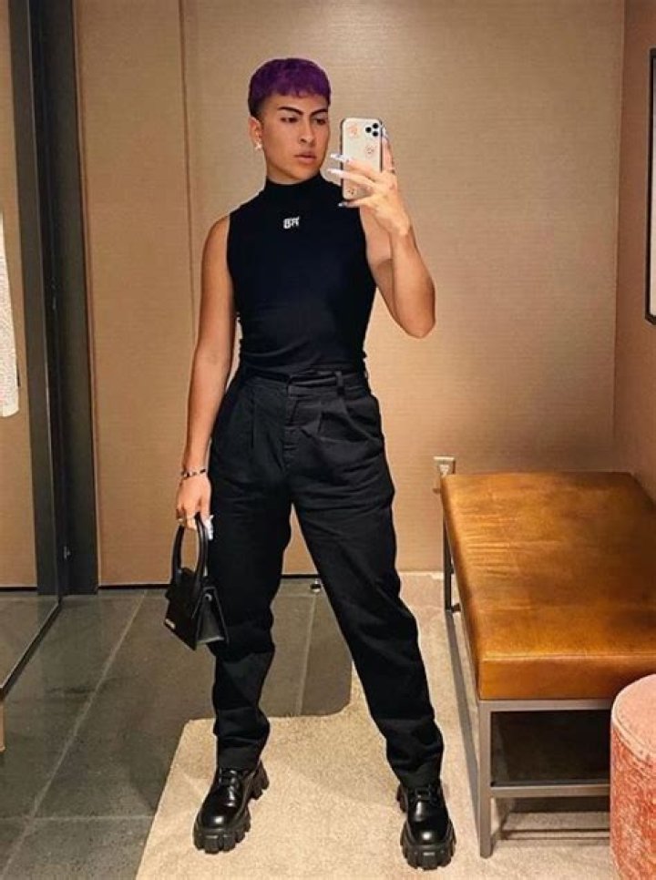 
Reggie Castro Height, Weight, Net Worth, Age, Wiki, Who, Instagram, Biography 