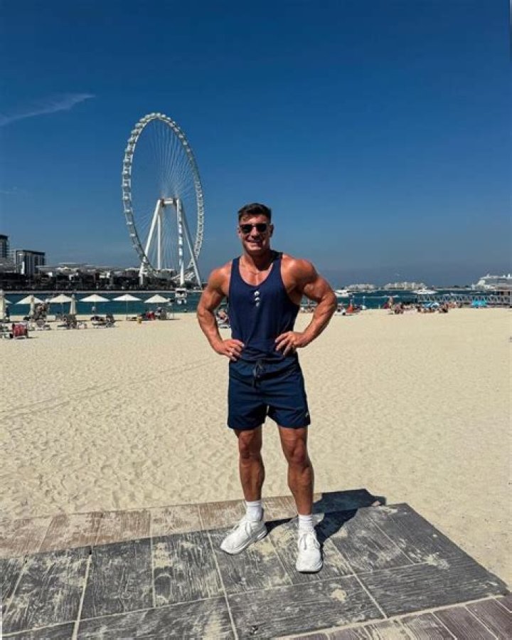 
Rob Lipsett Height, Weight, Net Worth, Age, Birthday, Wikipedia, Who, Nationality, Biography 