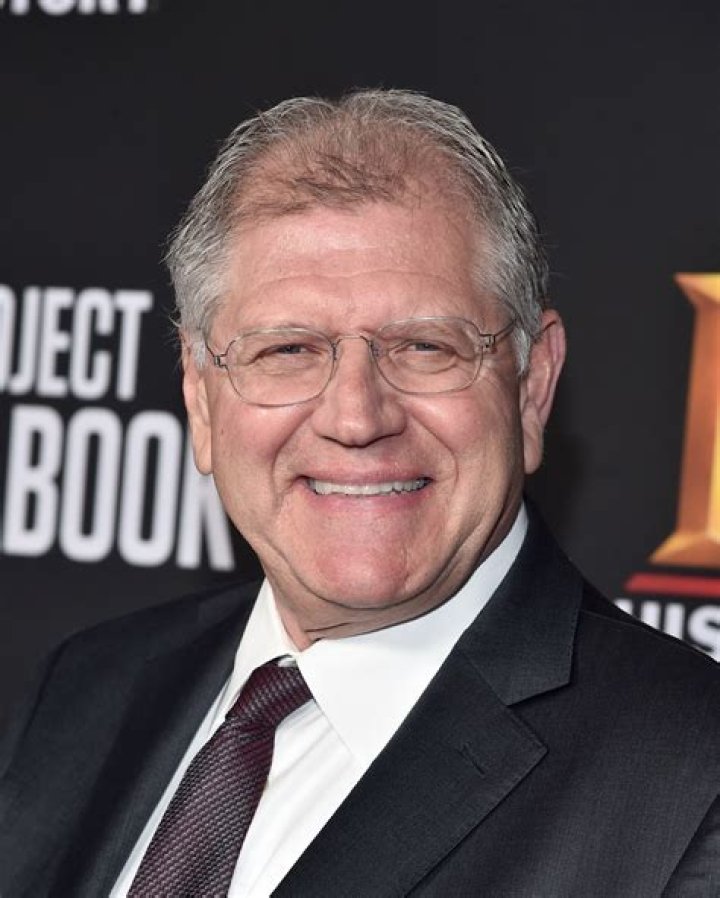 
Robert Zemeckis Height, Weight, Net Worth, Age, Birthday, Wikipedia, Who, Nationality, Biography 