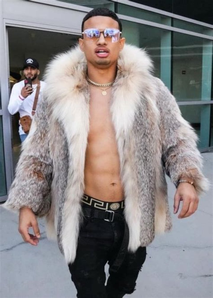 
Rolando Romero Height, Weight, Net Worth, Age, Birthday, Wikipedia, Who, Nationality, Biography 