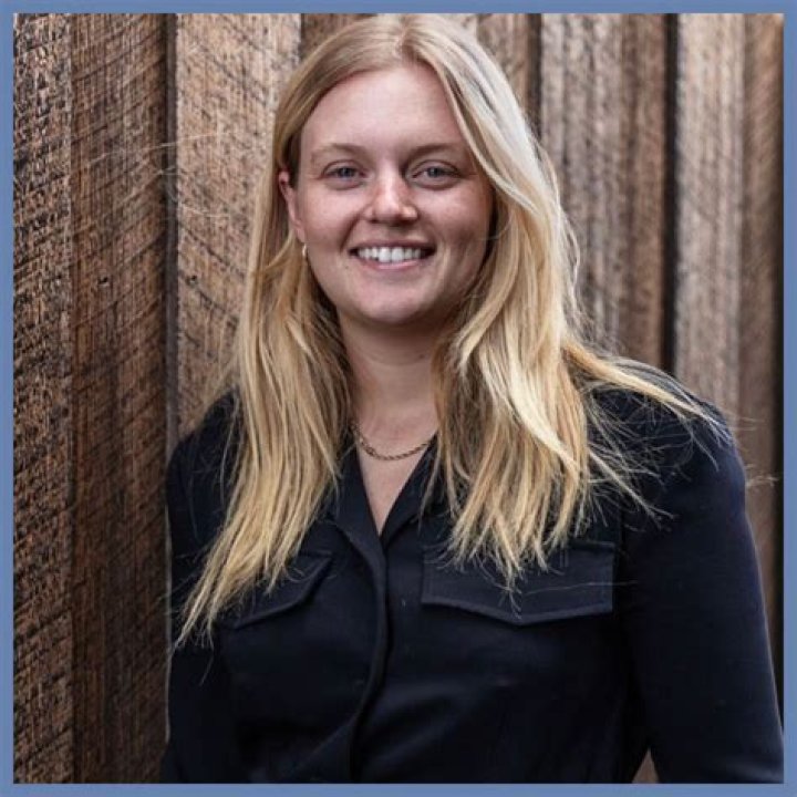 
Sabina Newton Age, Birthday, Wikipedia, Who, Nationality, Biography 