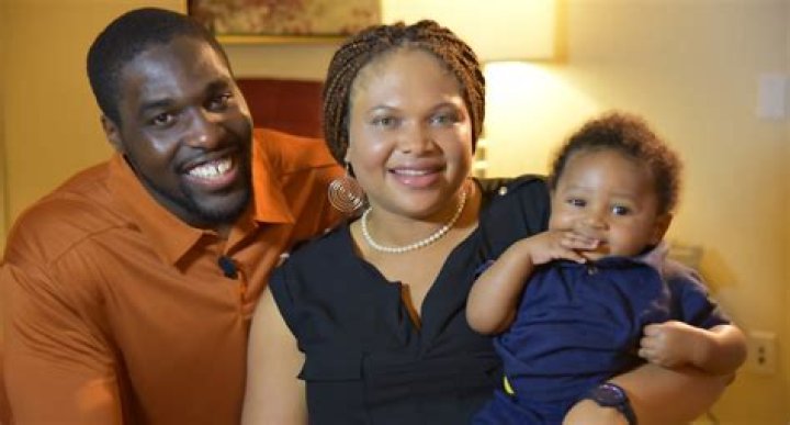 
Sam Acho is Married to Wife: Ngozi Ebichi. 3 Kids 