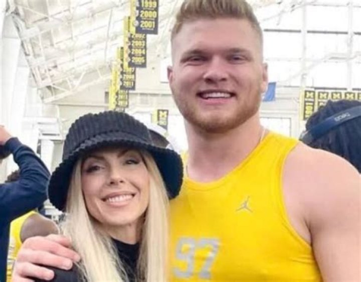 Sam Hutchinson Height, Weight, Net Worth, Age, Birthday, Wikipedia, Who, Nationality, Biography