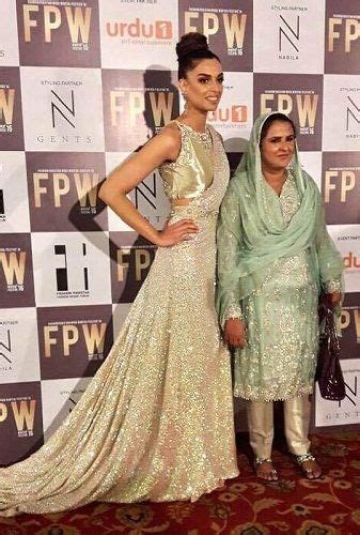 Sarish Khan Height, Weight, Net Worth, Age, Birthday, Wikipedia, Who, Instagram, Biography