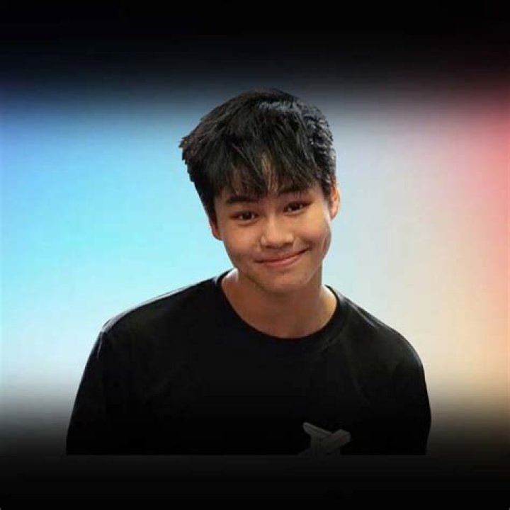 Sean Lew Height, Weight, Net Worth, Age, Birthday, Wikipedia, Who, Nationality, Biography