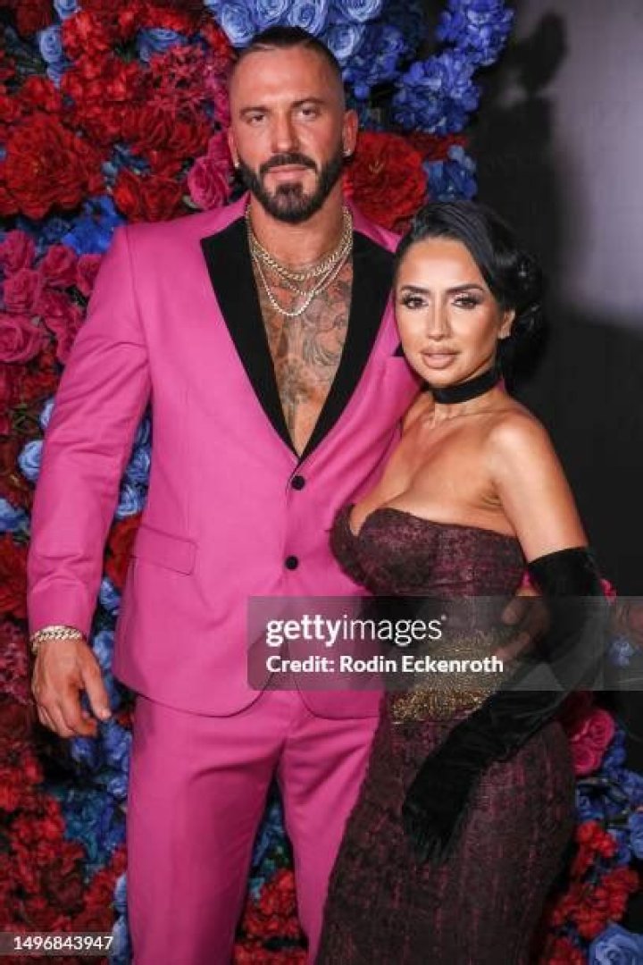 Shakur Sozahdah Husband Joshua Landon Smith and Family