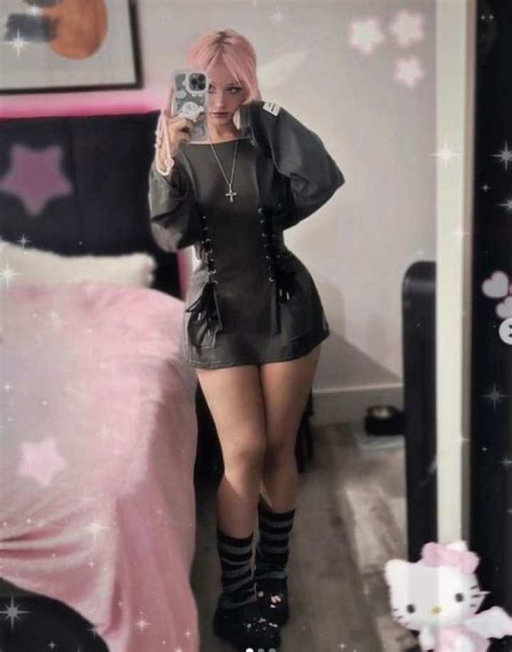 Shan Hadden Height, Weight, Net Worth, Age, Birthday, Wikipedia, Who, Nationality, Biography