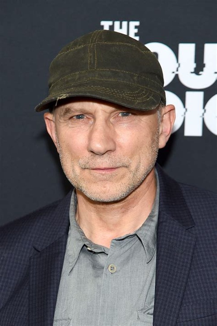 Simon McBurney Height, Weight, Net Worth, Age, Birthday, Wikipedia, Who, Instagram, Biography