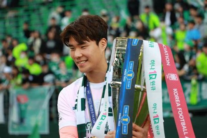 Song Bum-keun Height, Weight, Net Worth, Age, Birthday, Wikipedia, Who, Instagram, Biography