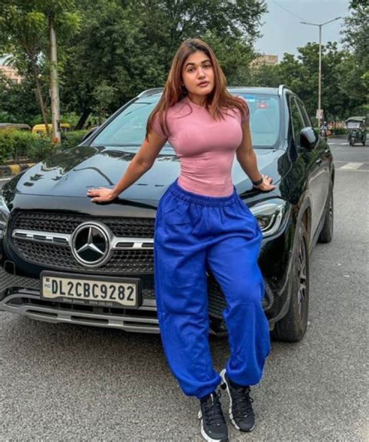 
Soniya Singh Height, Weight, Net Worth, Age, Birthday, Wikipedia, Who, Nationality, Biography 