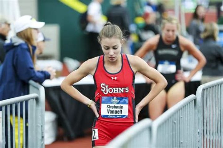 Stephanie Van Pelt Height, Weight, Net Worth, Age, Birthday, Wikipedia, Who, Nationality, Biography