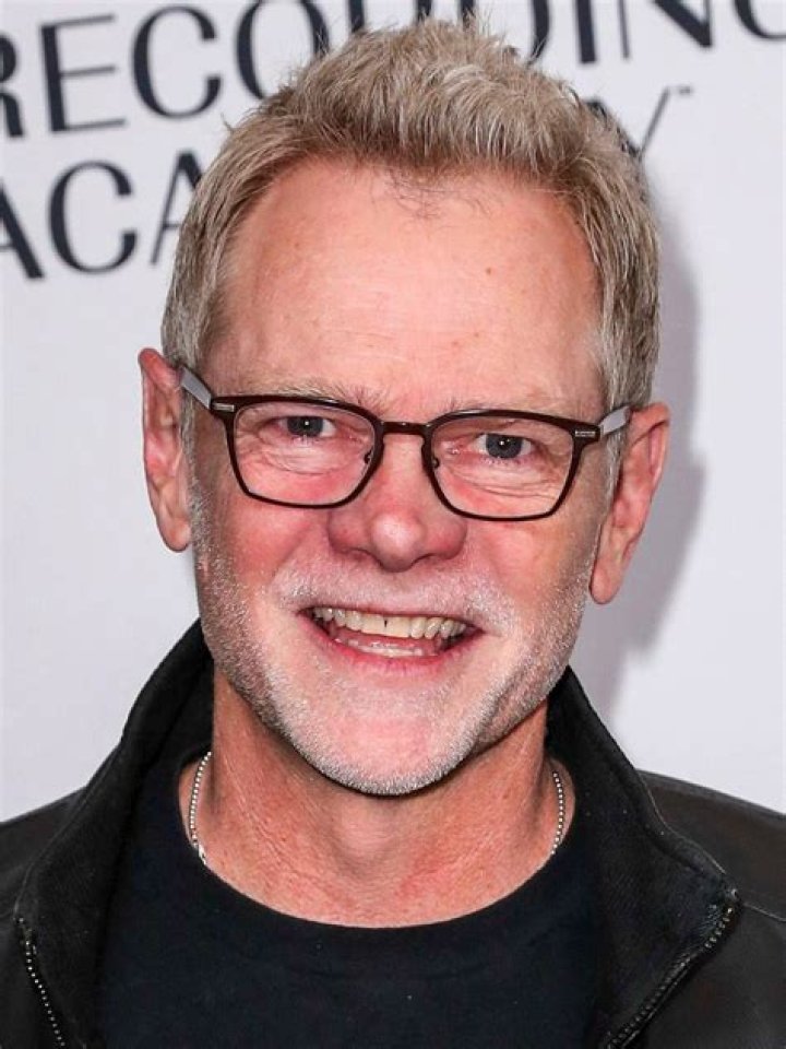 Steven Curtis Chapman Height, Weight, Net Worth, Age, Birthday, Wikipedia, Who, Instagram, Biography