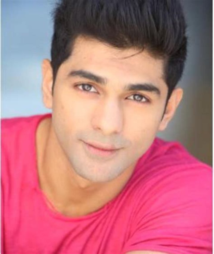 Taaha Shah Height, Weight, Net Worth, Age, Birthday, Wikipedia, Who, Instagram, Biography