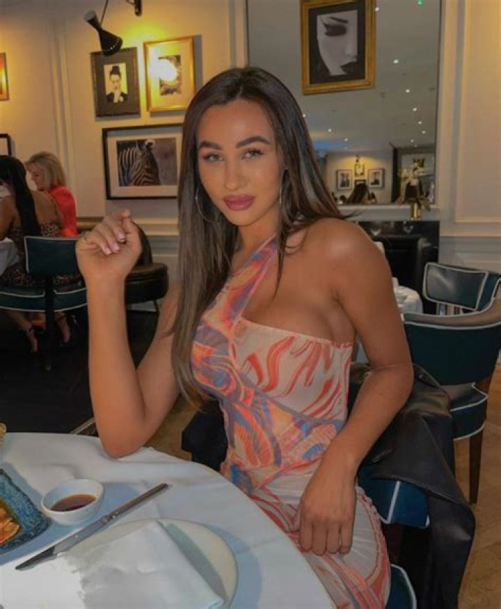 Tabitha Clifft Height, Weight, Net Worth, Age, Birthday, Wikipedia, Who, Nationality, Biography