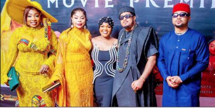 
‘There’s Something About This Video’ – Nigerians React As Mike Godson And A Man Is Spotted In A Toilet 