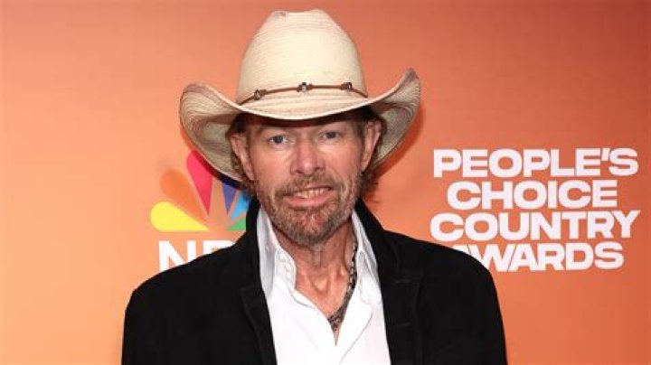 
Toby Keith Reveals Stomach Cancer Diagnosis ‘I Need Time To Breathe, Recover and Relax’ 