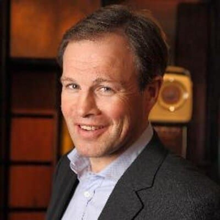 
Tom Bradby Height, Weight, Net Worth, Age, Birthday, Wikipedia, Who, Nationality, Biography 