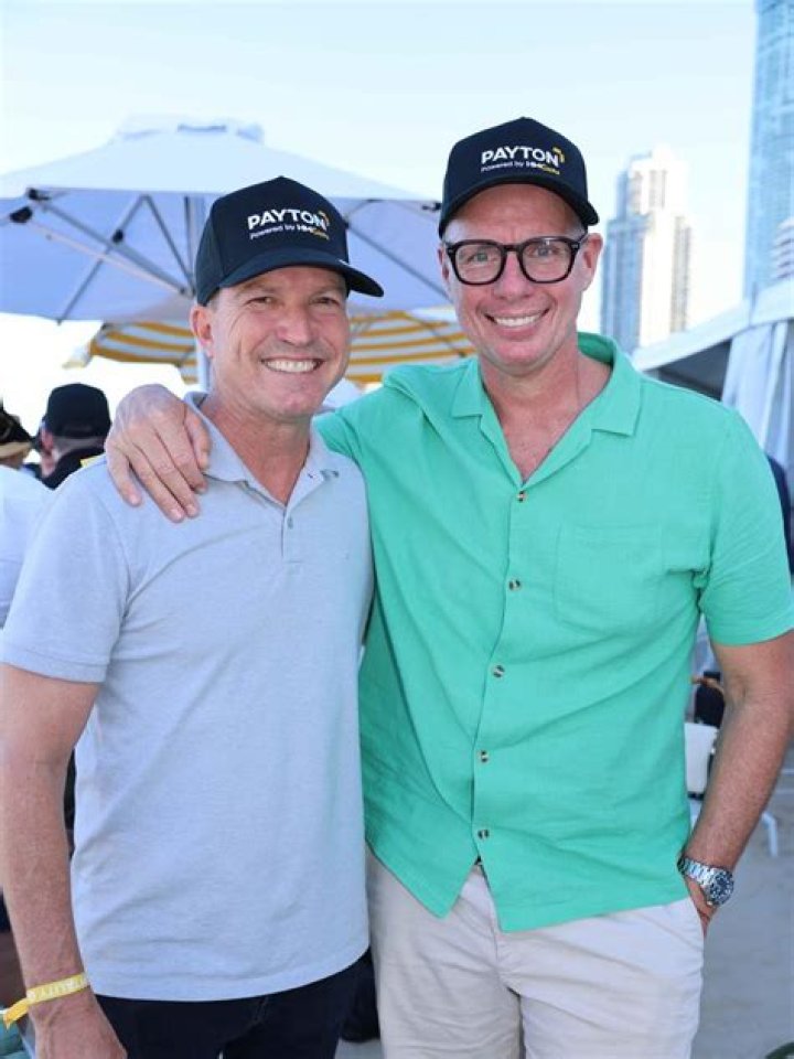 
Tom Forbes Wife – Is He Married? Age Wikipedia & Net Worth 