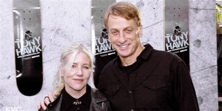 
Tony Hawk Wife Who is Tony Hawk Wife? 