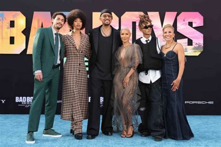 
Tori Bowie family: Grandparents Bobbie Dennis Smith and Dennis Smith, sister Tamarra 