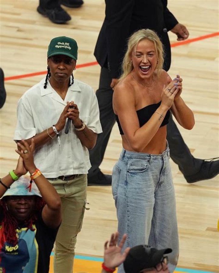 
Tracey Cunningham Height, Weight, Net Worth, Age, Birthday, Wikipedia, Who, Instagram, Biography 