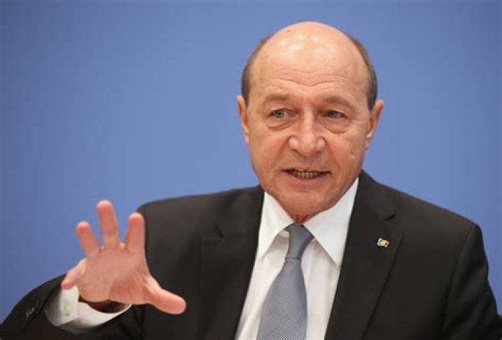 
Traian Basescu Height, Weight, Net Worth, Age, Birthday, Wikipedia, Who, Nationality, Biography 