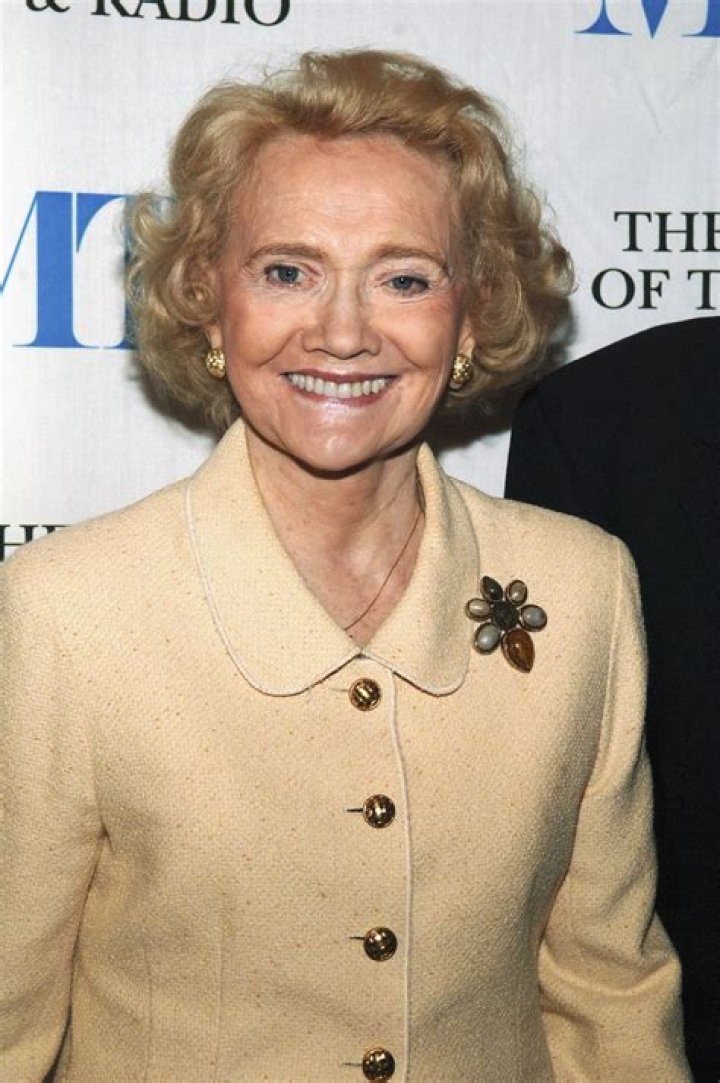 
Tre Nixon Height, Weight, Net Worth, Age, Birthday, Wikipedia, Who, Nationality, Biography 