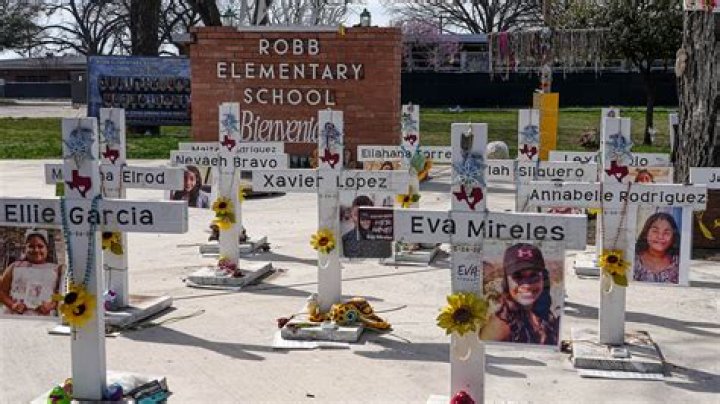 
Uvalde School Shooting Mother Arrested, Faces Assault Charges 