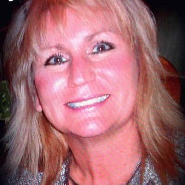 
Vikki Zimmer Height, Weight, Net Worth, Age, Birthday, Wikipedia, Who, Nationality, Biography 