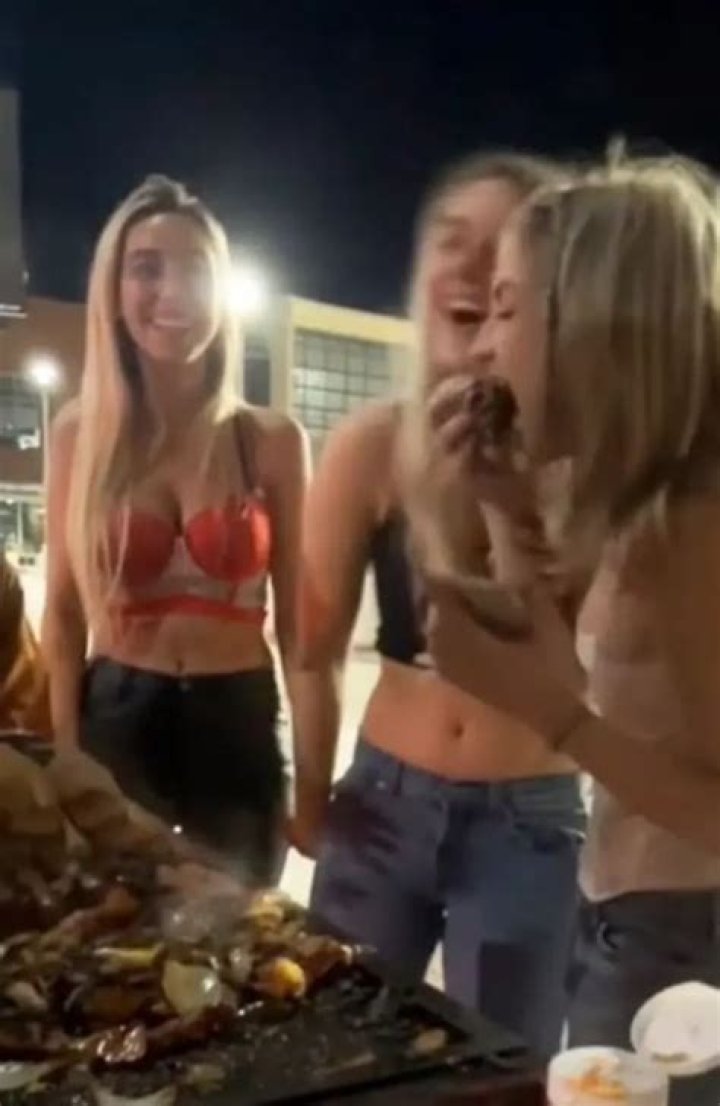 
Viral video shows women harassing California street vendor outside San Diego State University 
