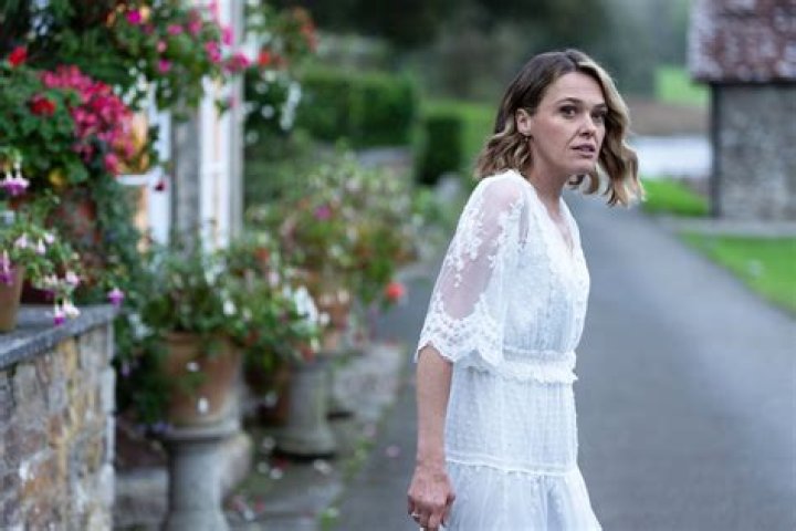 What Illness Does Sally Bretton Have? Death In Paradise Actress’s Health Update In 2022